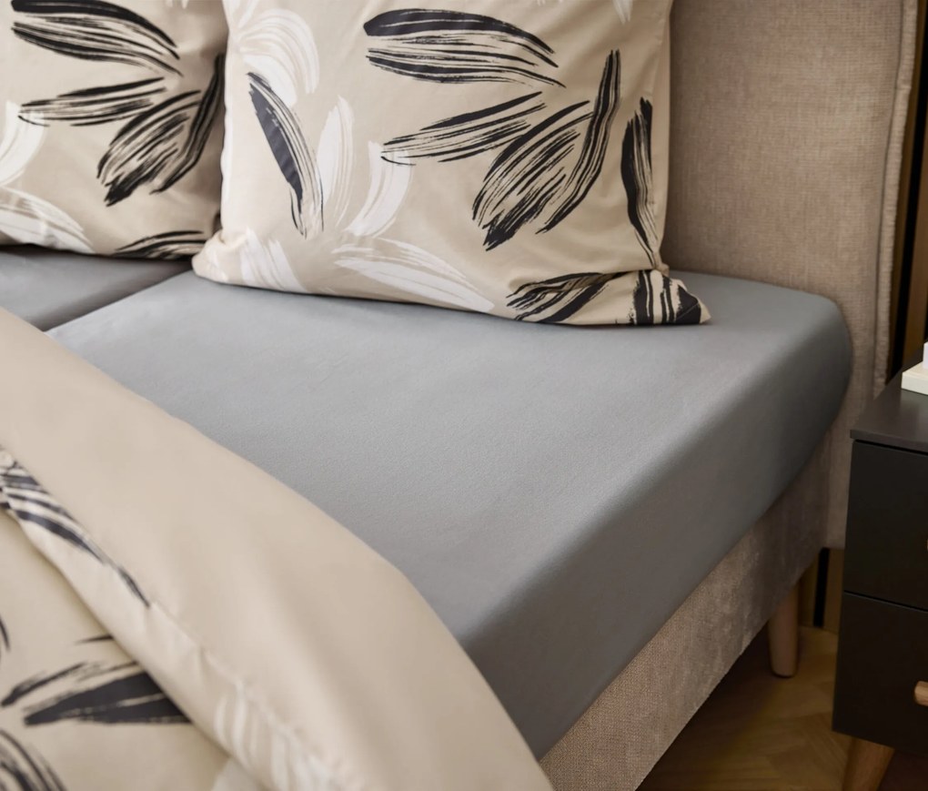 Napínacia posteľná plachta z prémiového flanelu, sivá, dvojlôžko