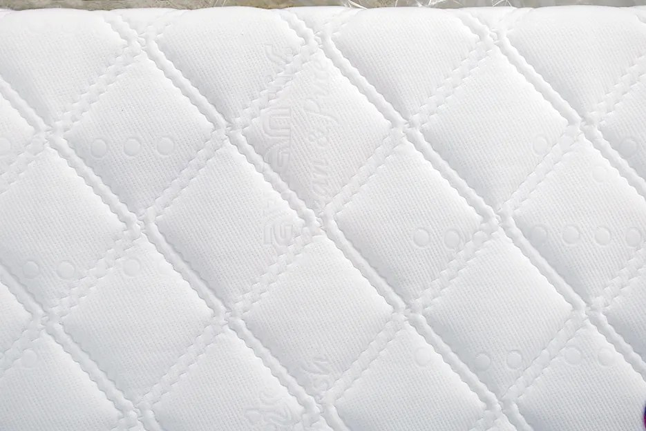D.P.V. Poťah ATLANTIS s úpravou Frix a 3D ventilačnou mriežkou ROZMERY: 70x200