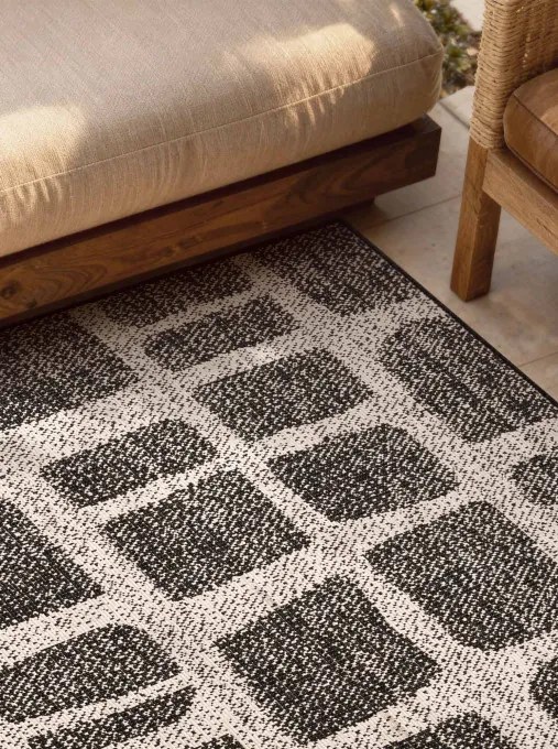 Koberec Ted Baker Haringey Ruskin čierny / biely