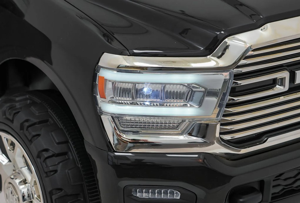 Ramiz Vozidlo RAM 3500 Čierna