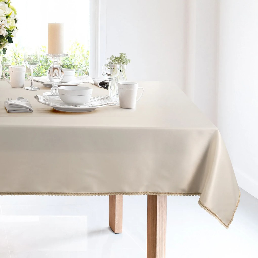 OBRUS S ČIPKOU LACE 140X220 CM KRÉMOVÁ