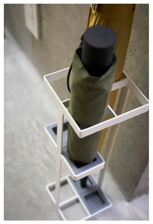 Čierny stojan na dáždniky YAMAZAKI Tower
