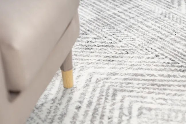 Koberec ANGEL 7890 / 52042 rybia kosť, chevron béžový / sivý