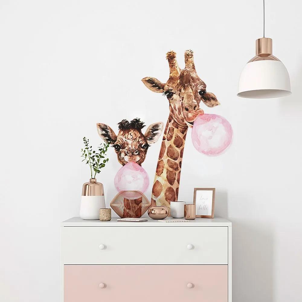 Gario Detská nálepka na stenu Giraffes - žirafy so žuvačkou Rozmery: L