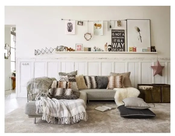 Hnedý pléd s koženým popruhom Tiseco Home Studio Wolf, 130 x 180 cm