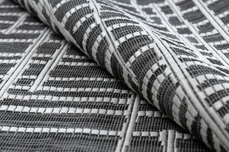 Dywany Łuszczów Kusový koberec Sion Sisal Trellis 22144 black/ecru – na von aj na doma - 160x220 cm