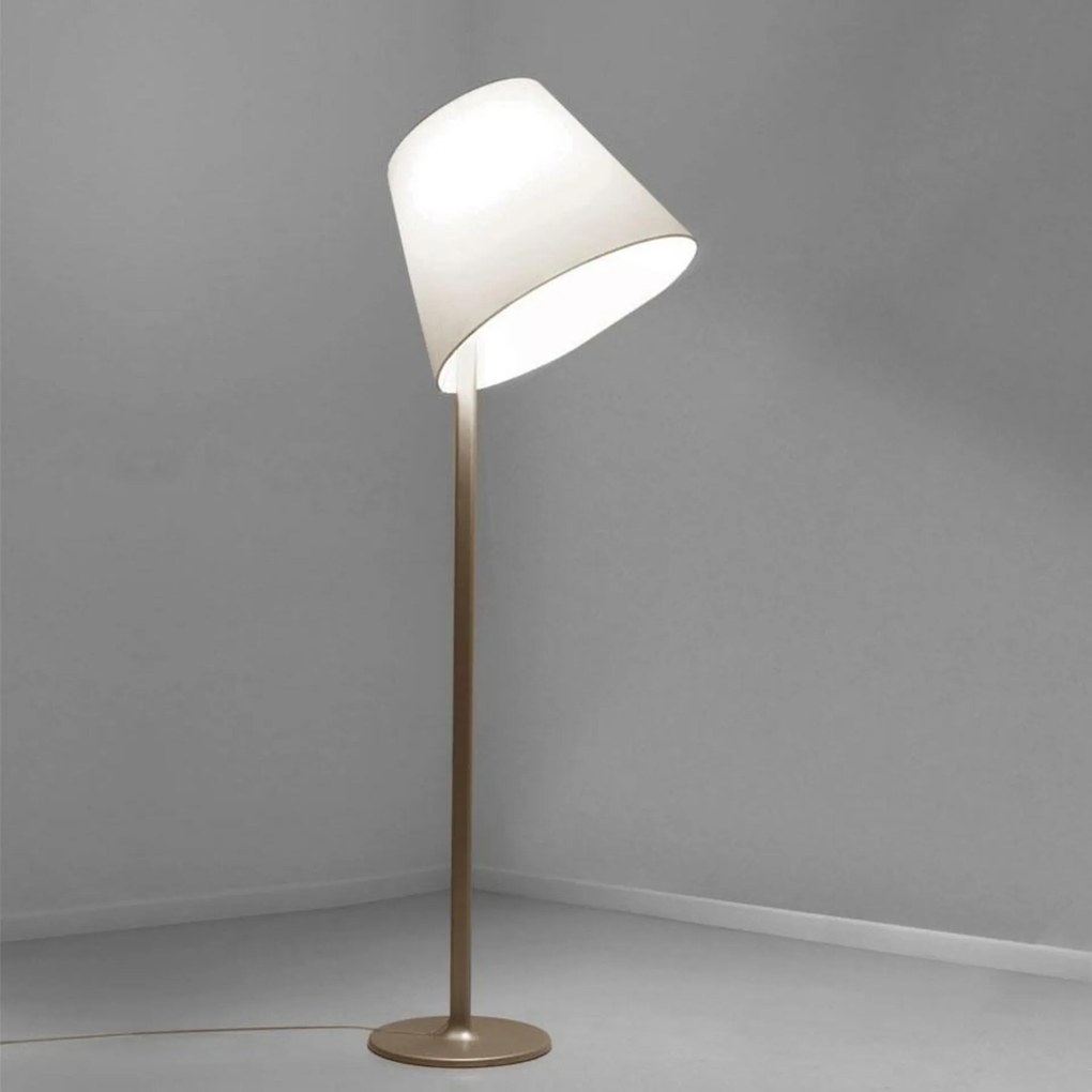 Stojacia lampa Artemide Melampo bronzová, nastaviteľná, 174-217 cm