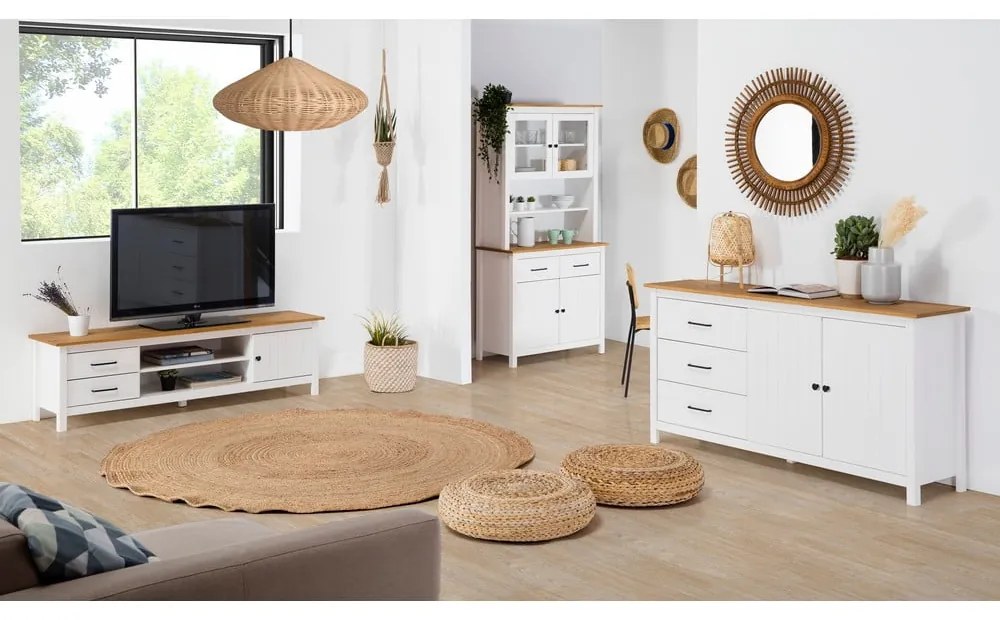 Biela drevená komoda Marckeric Miranda, šírka 150 cm