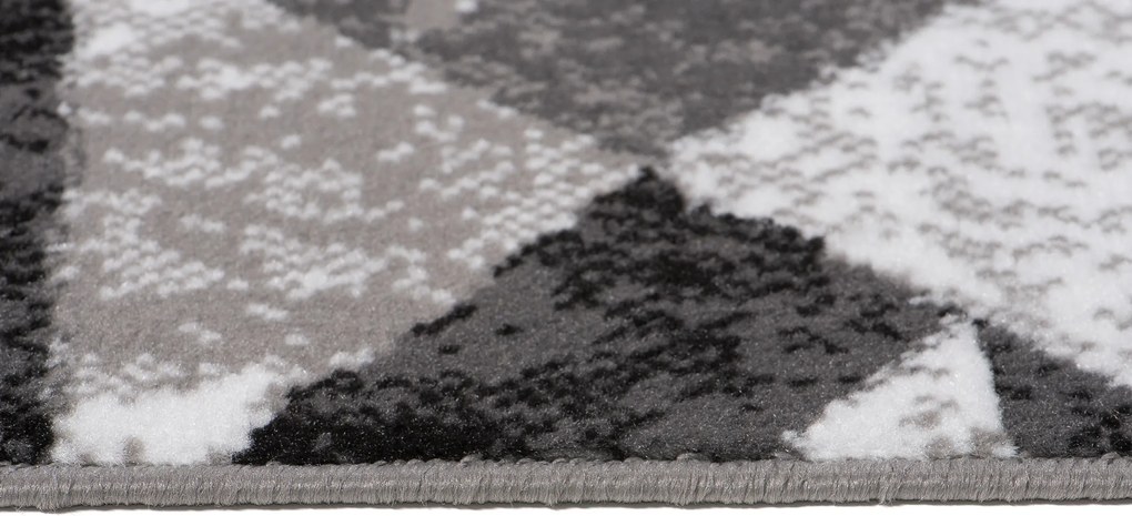 TA Koberec Q544D WHITE MAYA PP EYM Rozmer: 130x190 cm