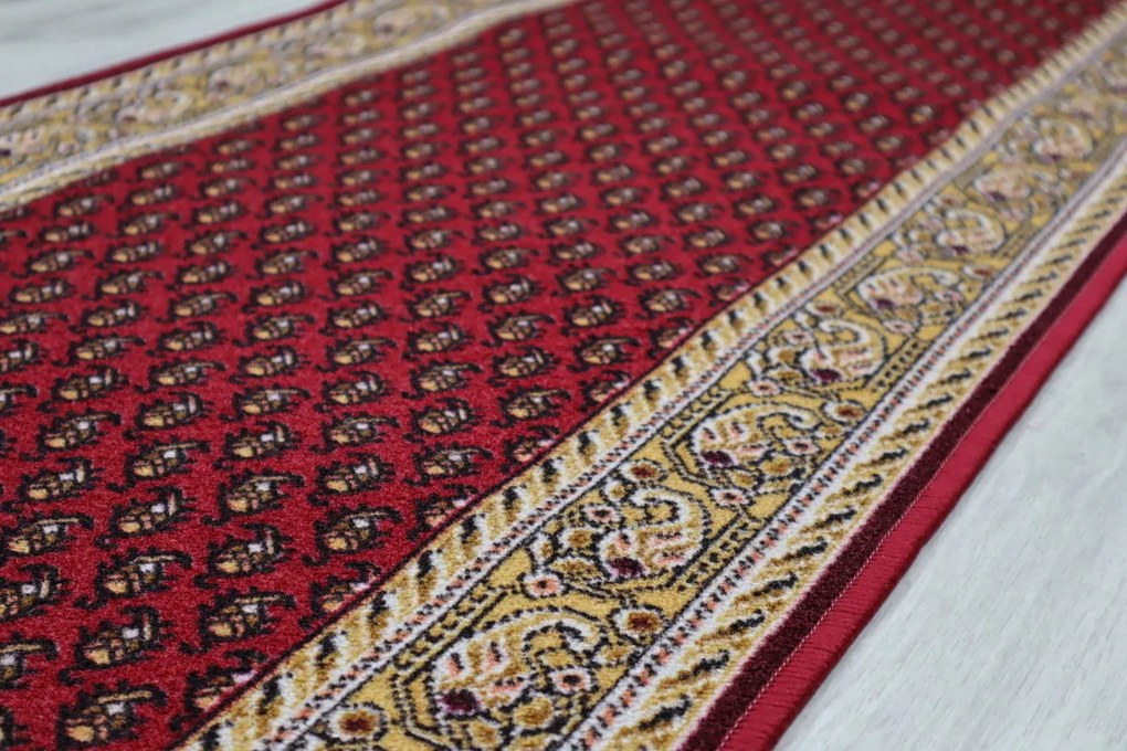 Associated Weavers, Protišmykový behúň na mieru Inca 11, šíre 100 cm, červená, chodba / predsieň