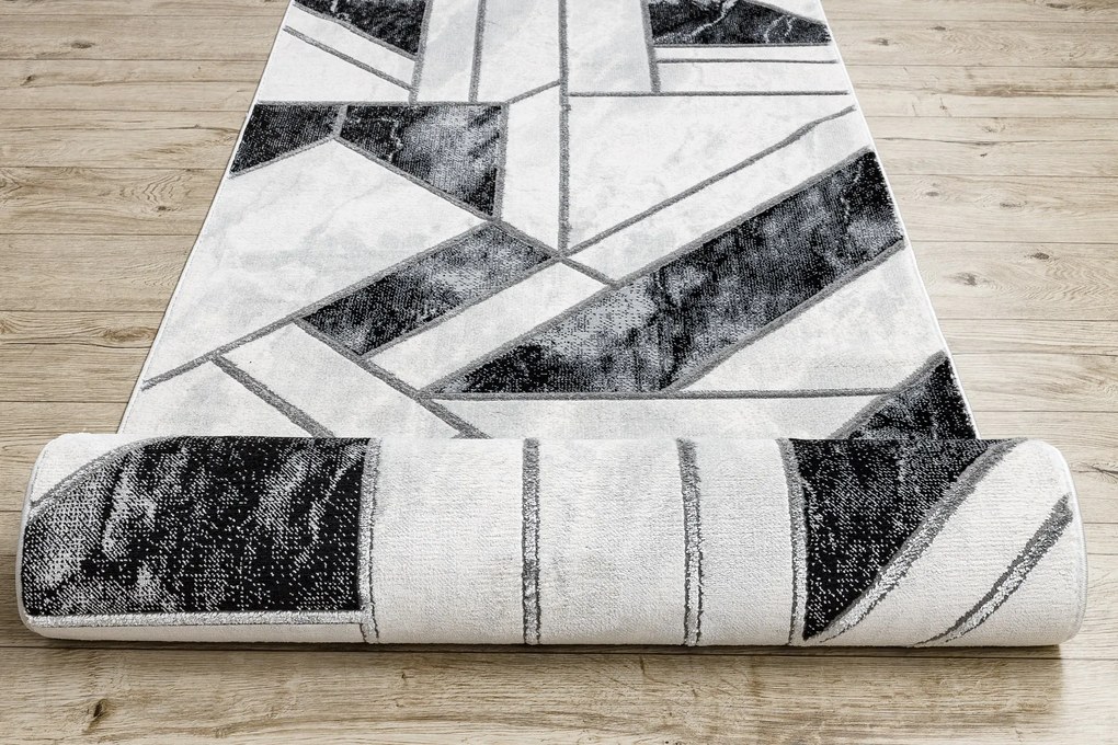 Behúň EMERALD 81953 Glamour exclusive, geometrický, čierno - strieborný