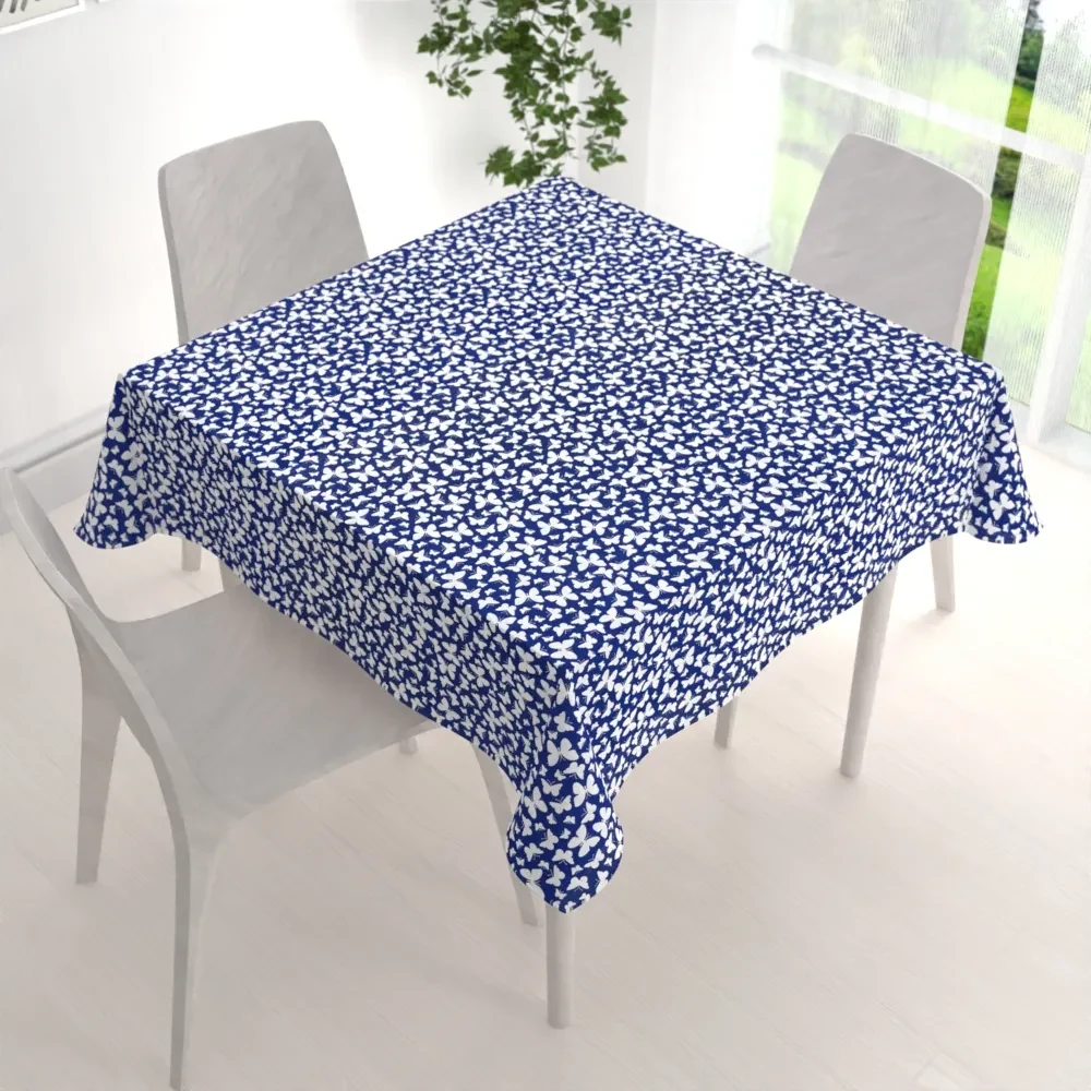 Biante Bavlnený štvorcový obrus Sandra SA-376 Biele motýliky na modrom 130x130 cm