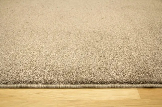 Metrážny koberec Amore 177 sivý