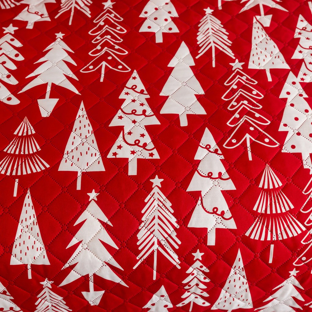 Červený prehoz na posteľ CHRISTMAS TREES Rozmer: 220 x 240 cm