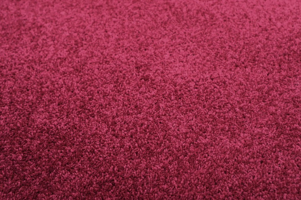 Vopi koberce Metrážny koberec Eton vínovo červený - neúčtujeme odrezky z role! - Bez obšitia cm
