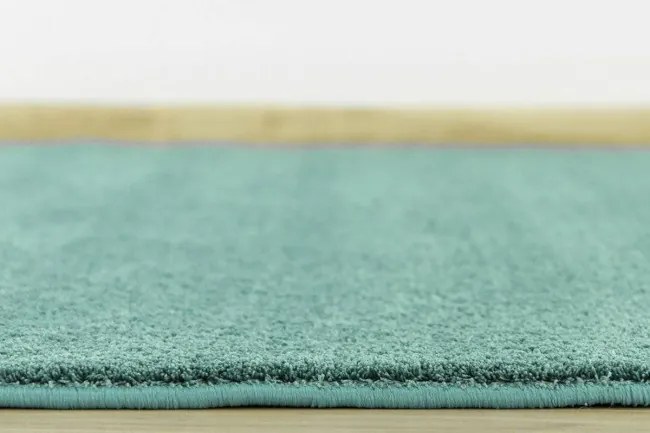 Metrážny koberec Amazing 83 tyrkysový