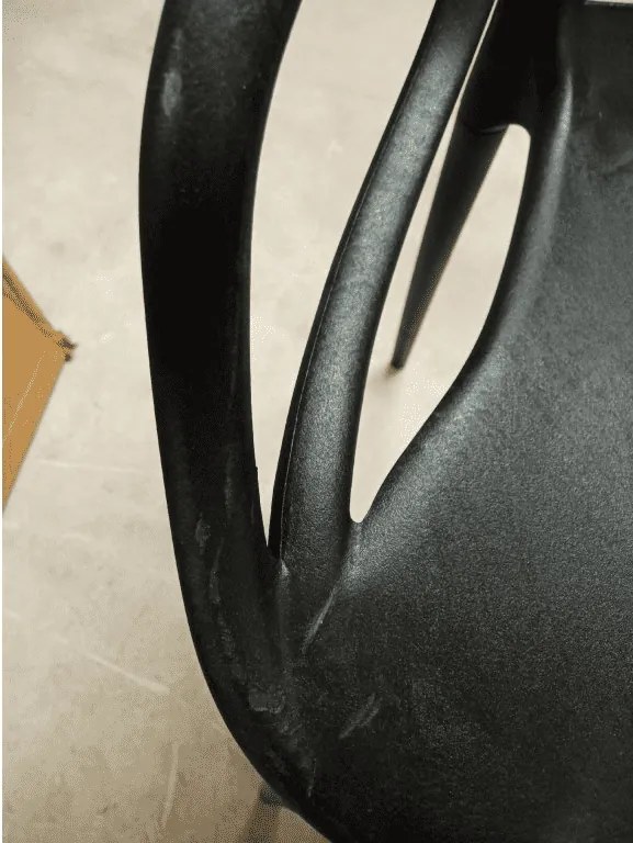 AKCIA Čierna plastová stolička KATO II. akosť