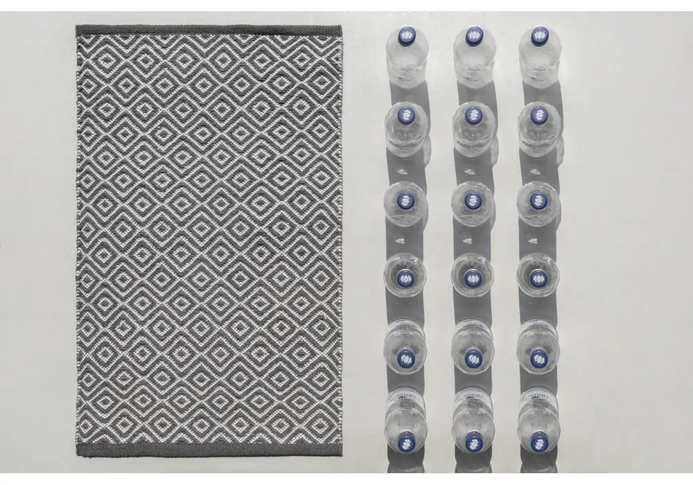 Béžová textilná kúpeľňová predložka 50x80 cm Shaki – Wenko