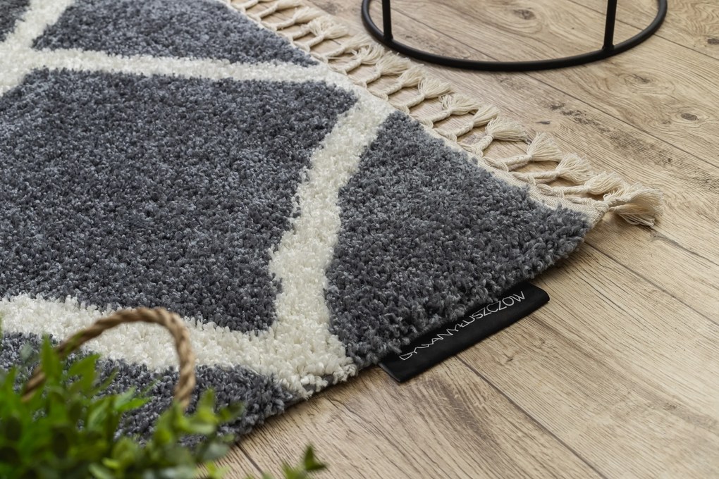 Koberec BERBER CROSS B5950, sivo - biely, strapce, Maroko Shaggy
