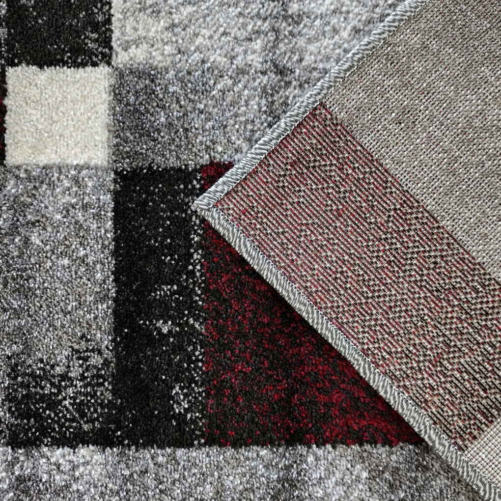 DY Sivo-červený koberec s geometrickým vzorom Otto 09 Rozmer: 120x170 cm