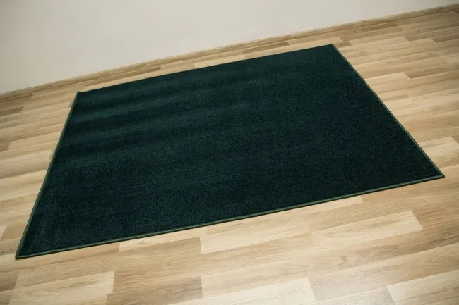 Koberec Eternity Speciaal 40 fľaškovo zelený