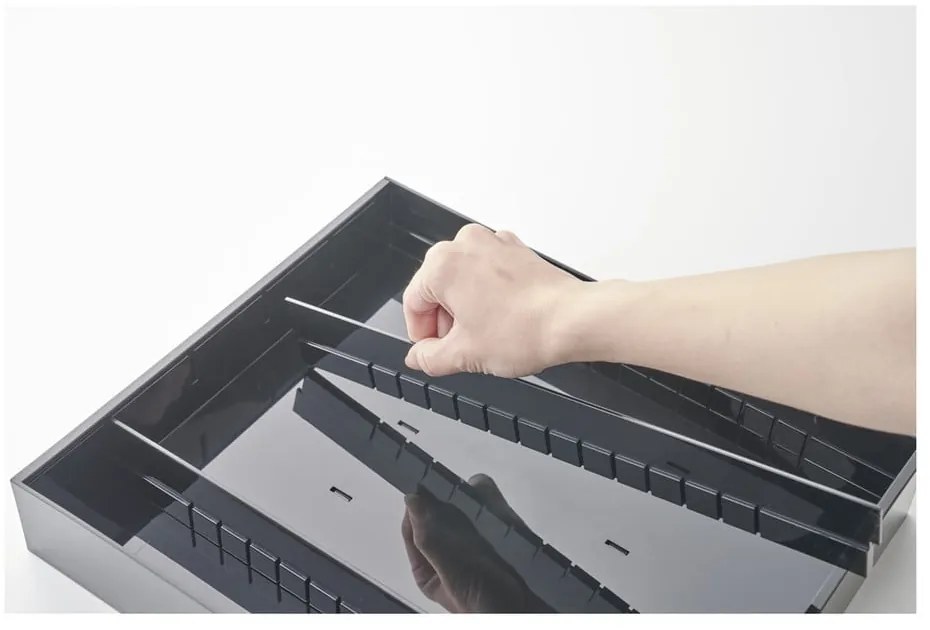 Čierny plastový príborník do zásuvky 47.5 x 35 cm - YAMAZAKI