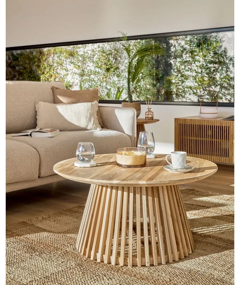 Konferenčý stolík z teakového dreva Kave Home Irune, ⌀ 80 cm