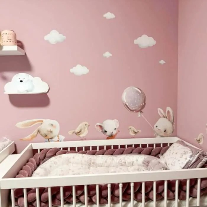 Nálepky na stenu - Akvarelové zvieratká za komodu