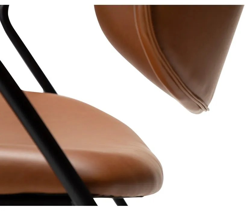 Koňakovohnedé kreslo z imitácie kože Zed – DAN-FORM Denmark