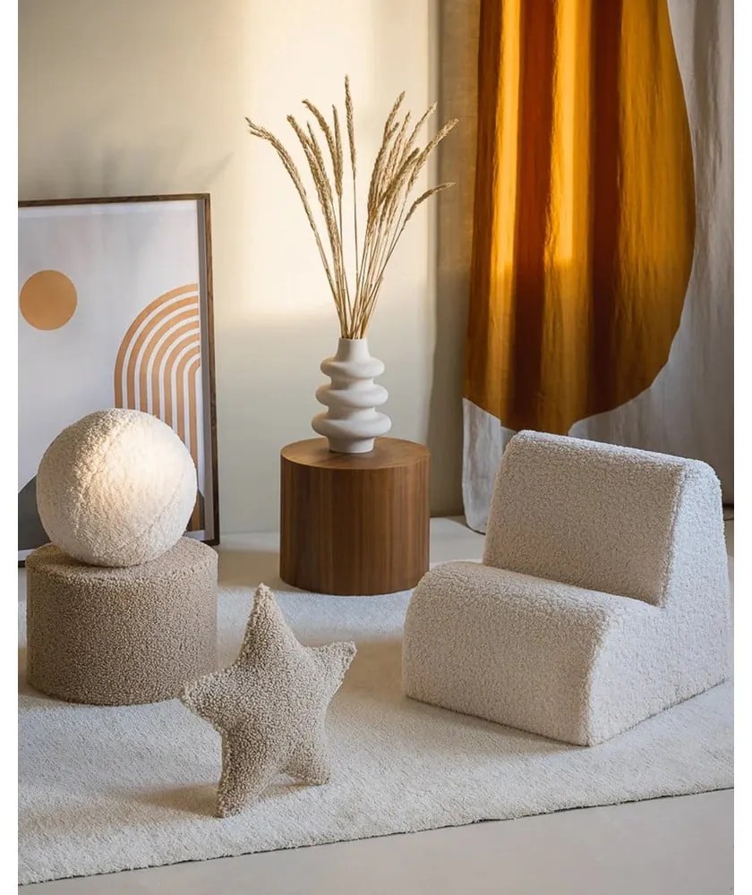 Svetlohnedý detský pohovkový vankúš z textílie buklé Star – Wigiwama