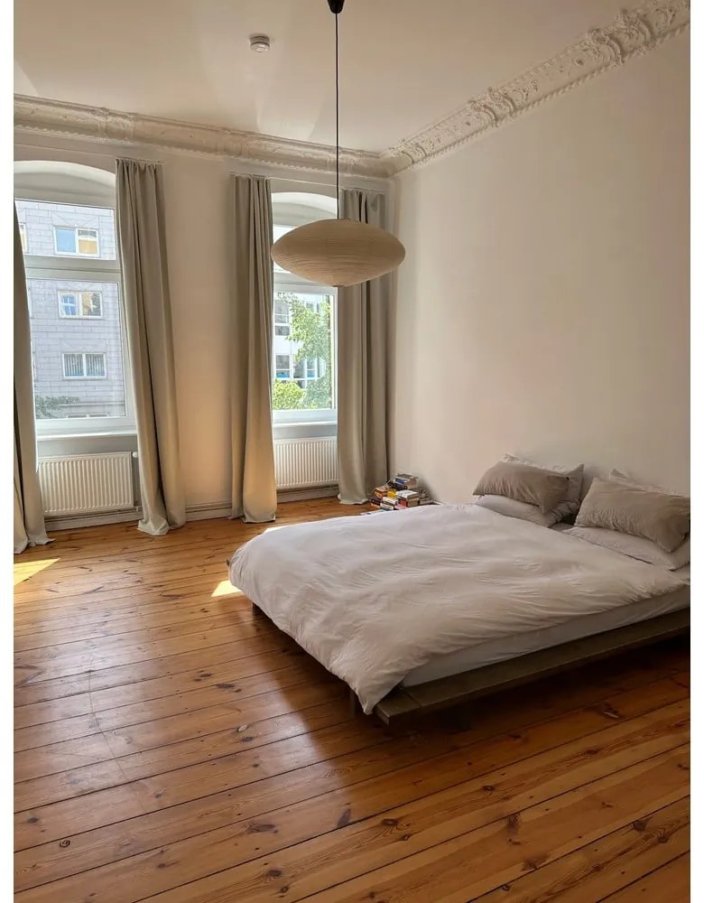 Hnedá dvojlôžková posteľ z borovicového dreva s roštom 180x200 cm Japan – Karup Design