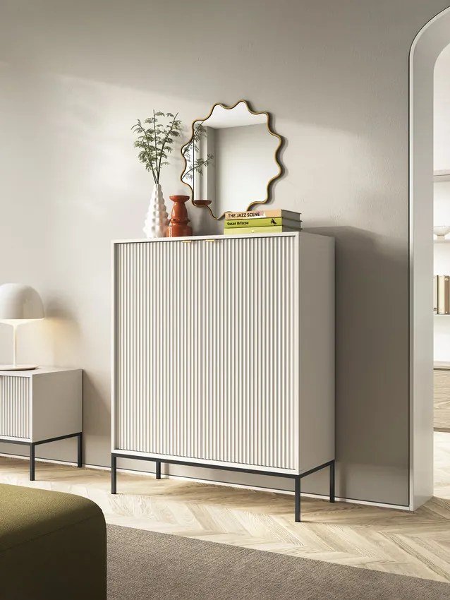 Ryhovaná komoda Nova kašmírová (K104)