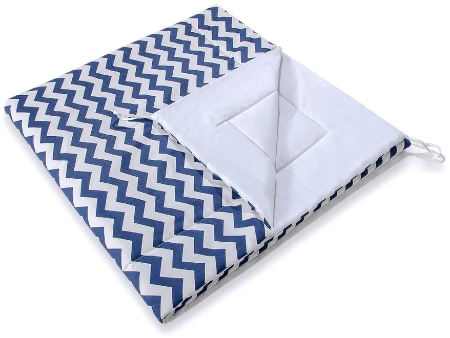 Bobono Stan Teepee pre deti + podložka na hranie + ozdobné pierka - Chevron námornícka modrá