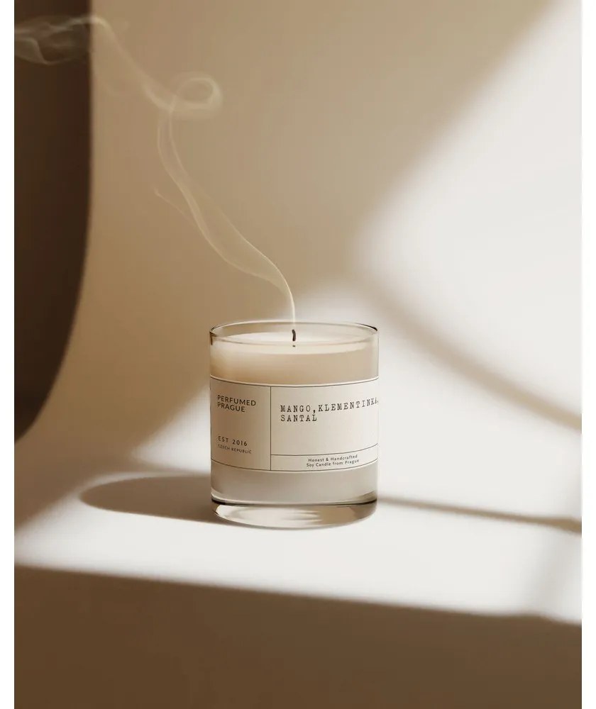 Vonná sójová sviečka doba horenia 40 h #67 Mango, Clementine, Sandalwood – Perfumed Prague