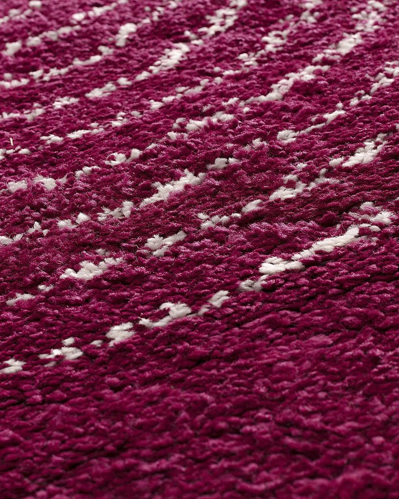 Koberec Royal deep magenta/cream 120x170cm