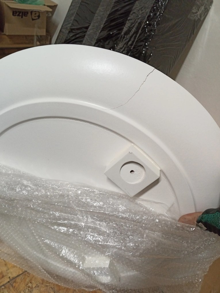 AKCIA Odkladací stolík ISLAND Ø 54 cm, biely II. akosť