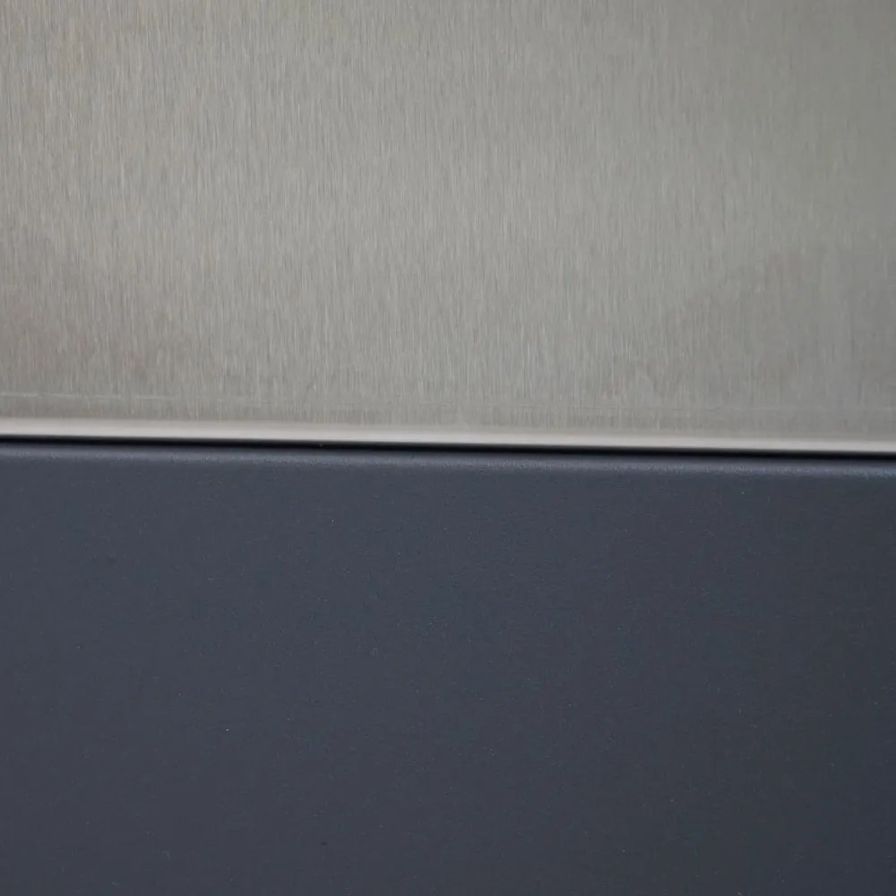 Garáž pre robotickú kosačku G60