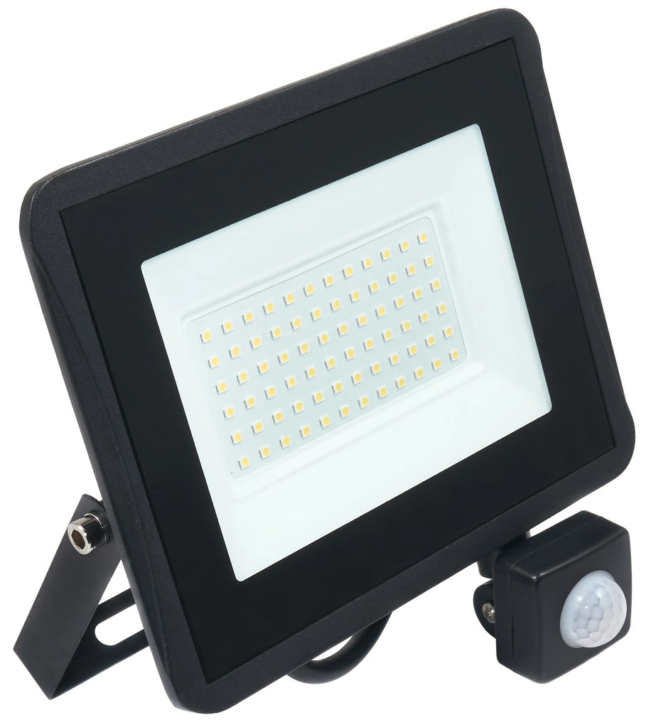 BERGE LED reflektor IVO so snímačom PIR - 50W - IP65 - 4250Lm - teplá biela - 3000K