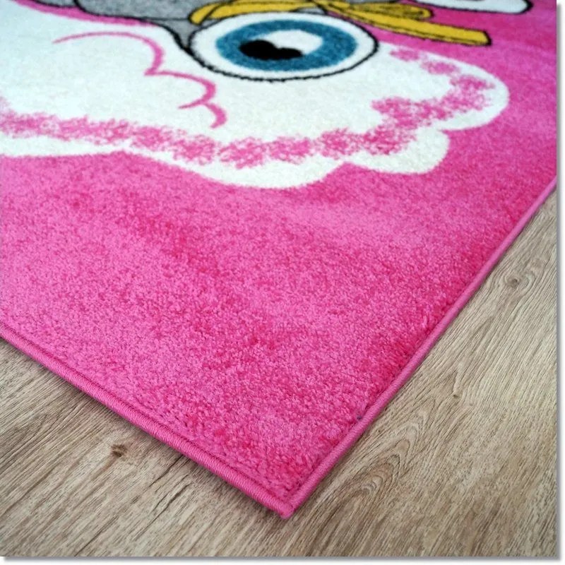 Dekorstudio Detský koberec KIDS - Ružový s Mackom Rozmer koberca: 80x150cm