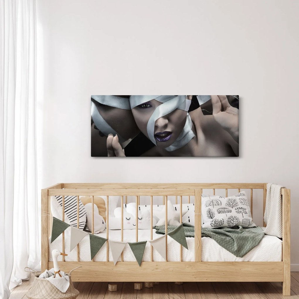 Obraz ženy so stuhou (120x50 cm)