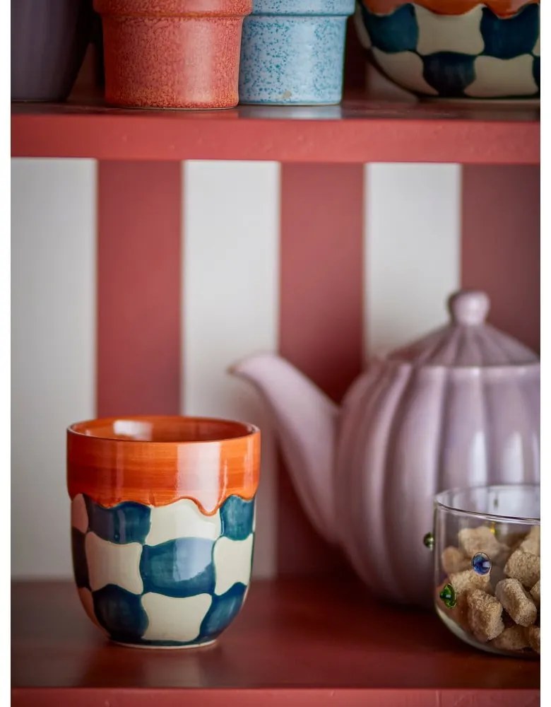 Šálky v súprave 4 ks z kameniny 375 ml Check – Bloomingville