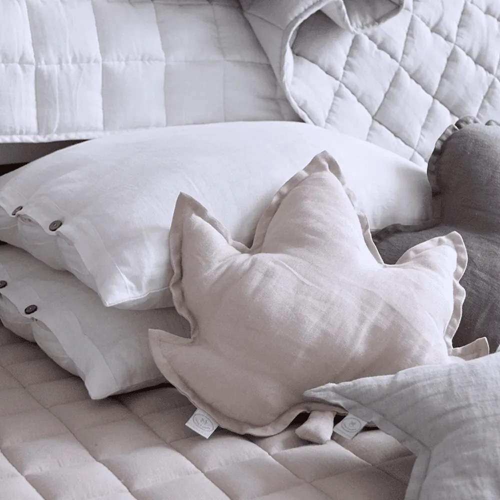 Ľanový vankúš javorový list púdrovo ružová 43x43 cm