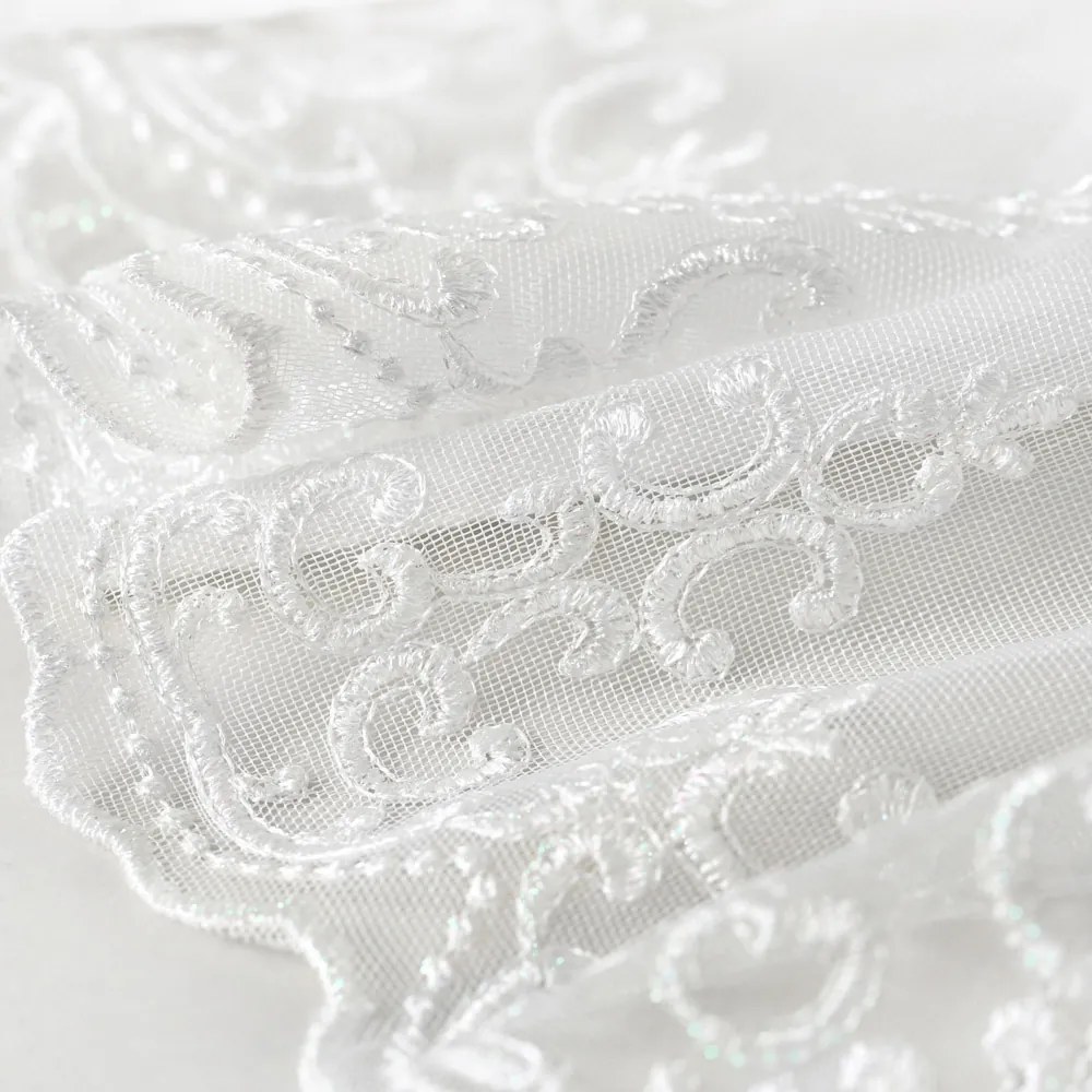 Svetlo smotanová záclona s perleťovo vytkávanou bordúrou zámocký vzor do oblúčka ZAC-026 výška 300 cm Iba metráž