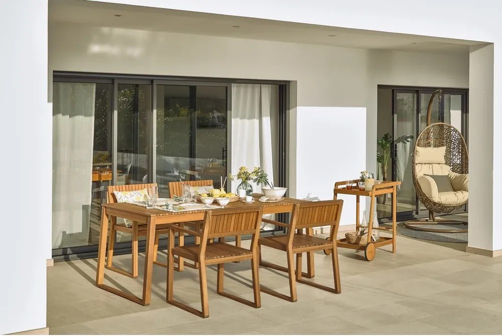 Servírovací stolík z masívu akácie 55x73 cm Felisa – Kave Home