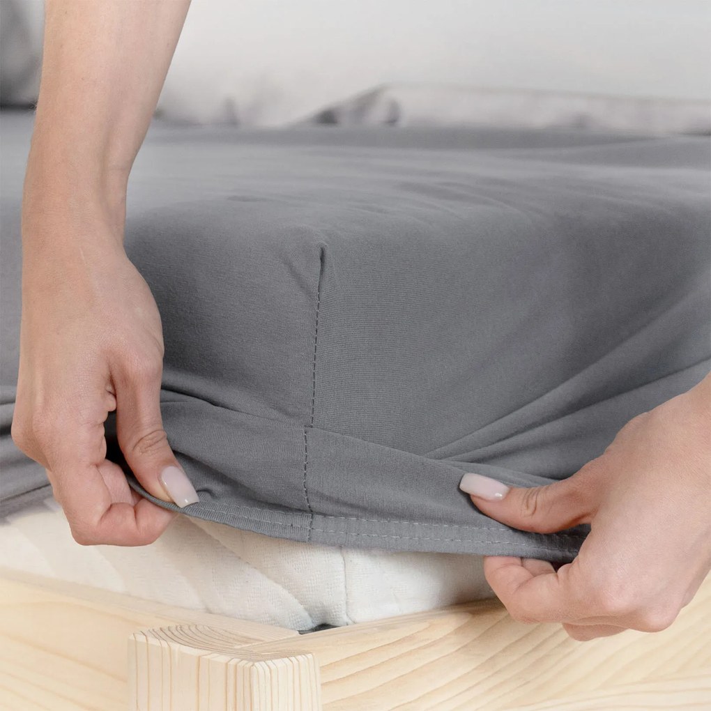 Goldea jersey elastická plachta - tmavo sivá 200 x 220 cm