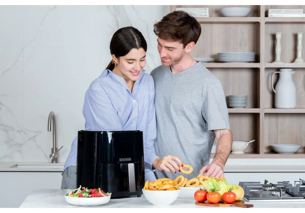 Black+Decker BXAF5000E Teplovzdušná fritéza, čierna