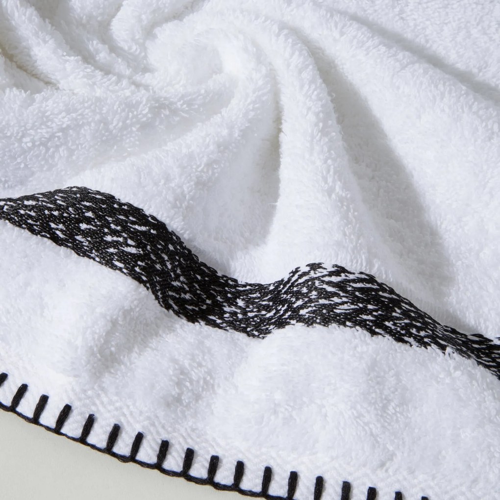 BAVLNENÝ UTERÁK VIERA 70X140 CM BIELA