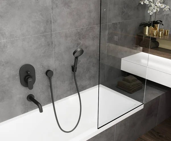 Hansgrohe Vernis Blend, vaňový výtok 204 mm, čierna matná, HAN-71420670