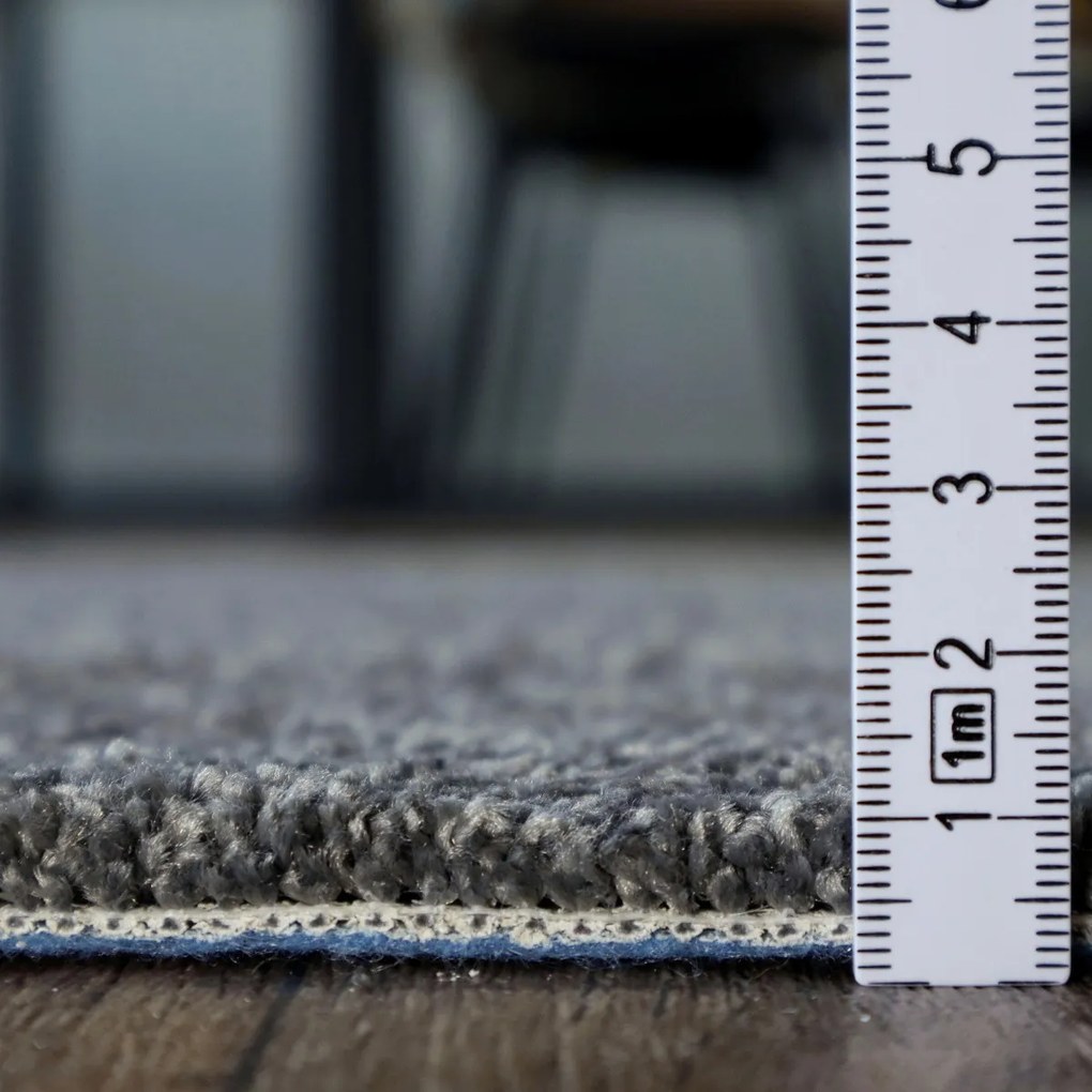 ITC, Metrážny koberec Feliz 096, na mieru, šíře 4m, šedá, filc, detská izba