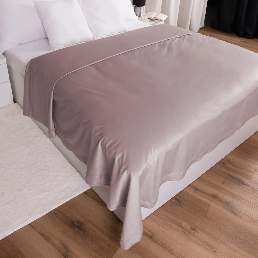 Biante Zamatový prehoz na posteľ Velvet Prémium SVP-002 Staroružový 260x280 cm